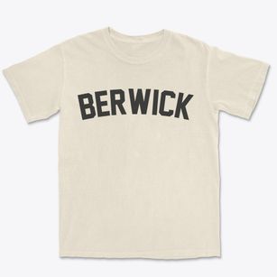 Berwick Pennsylvania Classic Curve Premium Heavyweight T-shirt