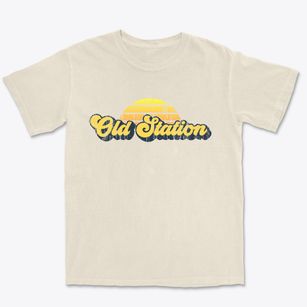 Old Station California Sublime Sunset Premium Heavyweight T-shirt