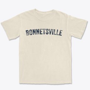 Bonnetsville North Carolina Timeless Retro Premium Heavyweight T-shirt