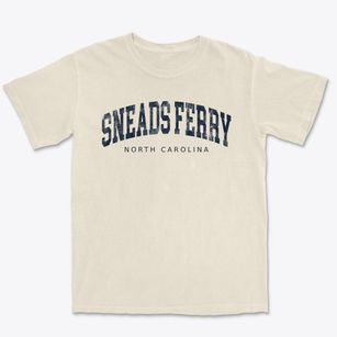 Sneads Ferry North Carolina Urban Vibe Premium Heavyweight T-shirt