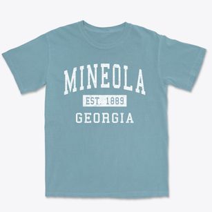 Mineola Georgia Classic Established Premium Heavyweight T-shirt