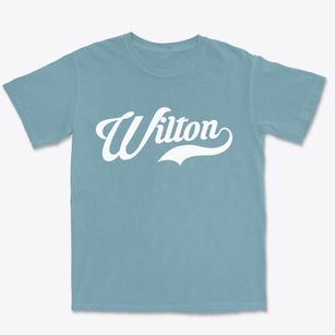 Wilton New Hampshire Vintage Team Premium Heavyweight T-shirt