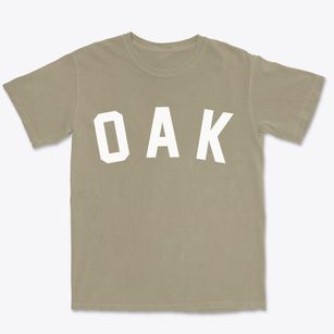 Oak Nebraska Classic Curve Premium Heavyweight T-shirt