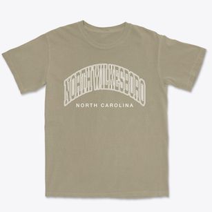 North Wilkesboro North Carolina Inline Premium Heavyweight T-shirt