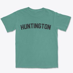 Huntington Massachusetts Classic Curve Premium Heavyweight T-shirt