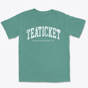 Teaticket Massachusetts Urban Vibe Premium Heavyweight T-shirt