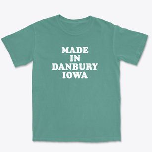 Danbury Iowa Classic 70s Premium Heavyweight T-shirt