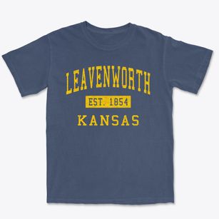 Leavenworth Kansas Classic Established Premium Heavyweight T-shirt