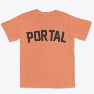 Portal North Dakota Classic Curve Premium Heavyweight T-shirt