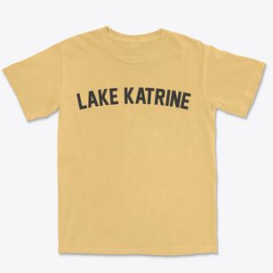 Lake Katrine New York Classic Curve Premium Heavyweight T-shirt