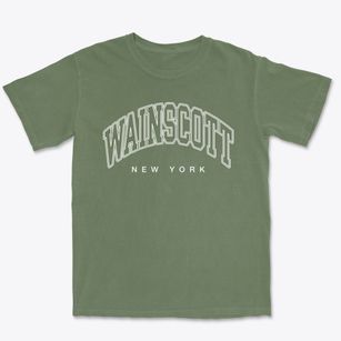 Wainscott New York Inline Premium Heavyweight T-shirt