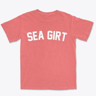 Sea Girt New Jersey Classic Curve Premium Heavyweight T-shirt