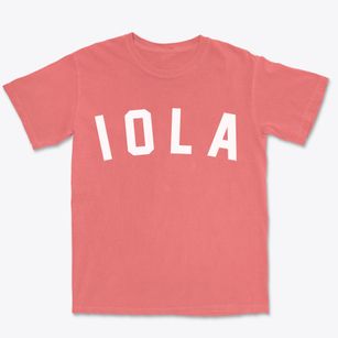 Iola Illinois Classic Curve Premium Heavyweight T-shirt