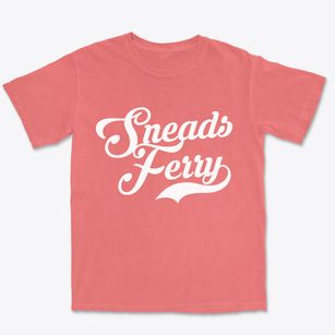 Sneads Ferry North Carolina Vintage Team Premium Heavyweight T-shirt