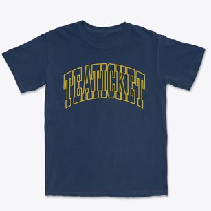 Teaticket Massachusetts Trendy Block Premium Heavyweight T-shirt