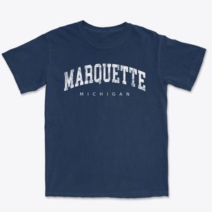 Marquette Michigan Urban Vibe Premium Heavyweight T-shirt