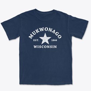 Mukwonago Wisconsin Star Premium Heavyweight T-shirt