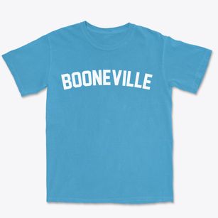 Booneville Kentucky Classic Curve Premium Heavyweight T-shirt