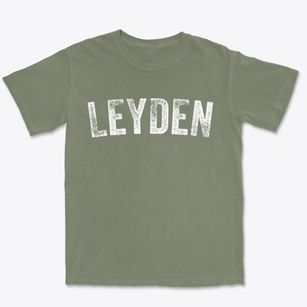Leyden Massachusetts Timeless Retro Premium Heavyweight T-shirt