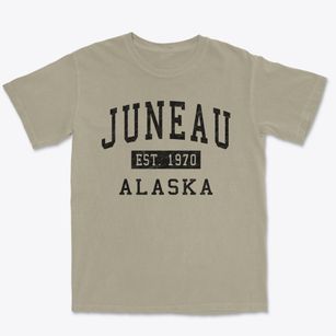 Juneau Alaska Classic Established Premium Heavyweight T-shirt