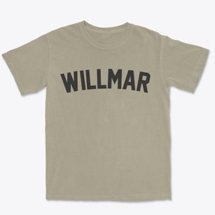 Willmar Minnesota Classic Curve Premium Heavyweight T-shirt