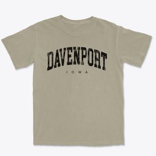 Davenport Iowa Urban Vibe Premium Heavyweight T-shirt