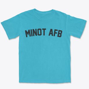 Minot Afb North Dakota Classic Curve Premium Heavyweight T-shirt