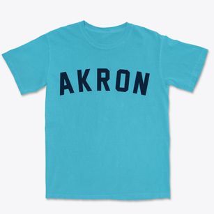 Akron Pennsylvania Classic Curve Premium Heavyweight T-shirt