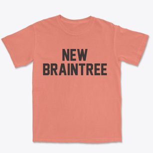 New Braintree Massachusetts Classic Block Premium Heavyweight T-shirt