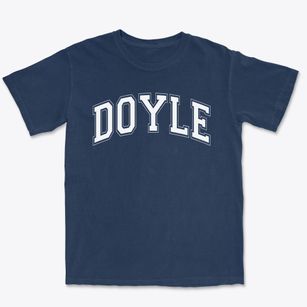 Doyle Primary School Varsity Arch Premium Heavyweight T-shirt