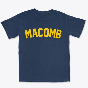 Macomb Oklahoma Classic Curve Premium Heavyweight T-shirt