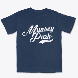 Munsey Park New York Vintage Team Premium Heavyweight T-shirt