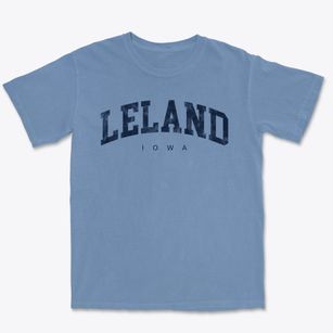 Leland Iowa Urban Vibe Premium Heavyweight T-shirt