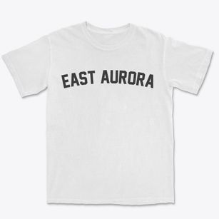 East Aurora New York Classic Curve Premium Heavyweight T-shirt