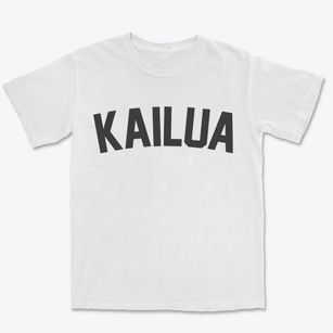 Kailua Hawaii Classic Curve Premium Heavyweight T-shirt