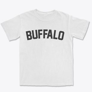 Buffalo Wisconsin Classic Curve Premium Heavyweight T-shirt