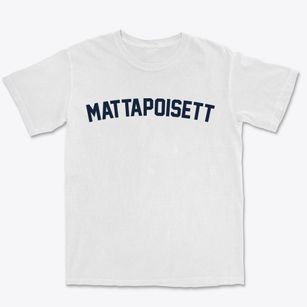 Mattapoisett Massachusetts Classic Curve Premium Heavyweight T-shirt