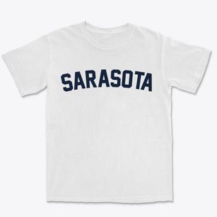 Sarasota Florida Classic Curve Premium Heavyweight T-shirt