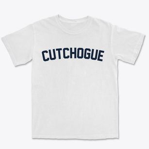 Cutchogue New York Classic Curve Premium Heavyweight T-shirt