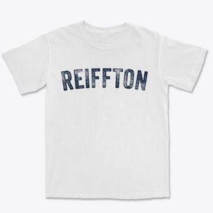 Reiffton Pennsylvania Timeless Retro Premium Heavyweight T-shirt
