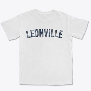 Leonville Louisiana Timeless Retro Premium Heavyweight T-shirt