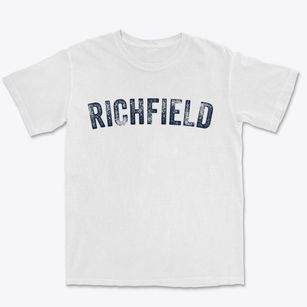 Richfield Pennsylvania Timeless Retro Premium Heavyweight T-shirt