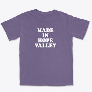 Hope Valley Rhode Island Classic 70s Premium Heavyweight T-shirt