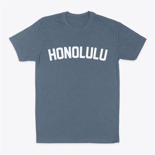 Honolulu Hawaii Classic Curve Classic Dad T-Shirt
