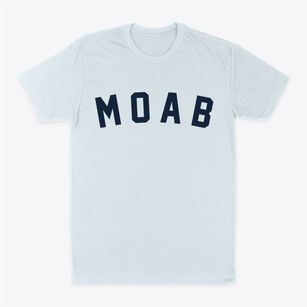 Moab Utah Classic Curve Classic Dad T-Shirt