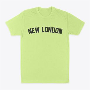 New London Connecticut Classic Curve Classic Dad T-Shirt