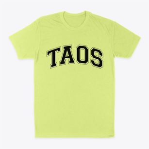 Taos New Mexico Varsity Classic Dad T-Shirt