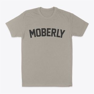 Moberly Missouri Classic Curve Classic Dad T-Shirt