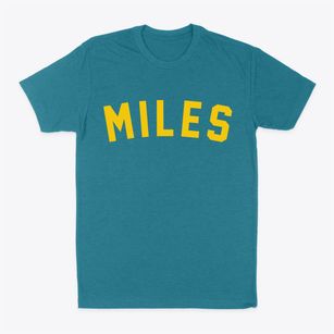Miles Iowa Classic Curve Classic Dad T-Shirt